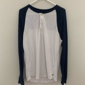 AMERICAN EAGLE men’s long sleeve shirt. XL